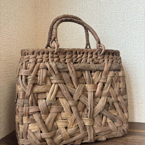 国産山葡萄 山葡萄かごバッグ 手作り 籠バッグ 乱れ編み 内布 国産山葡萄 山葡萄かごバッグ 手作り 籠バッグ 乱れ編み 内布