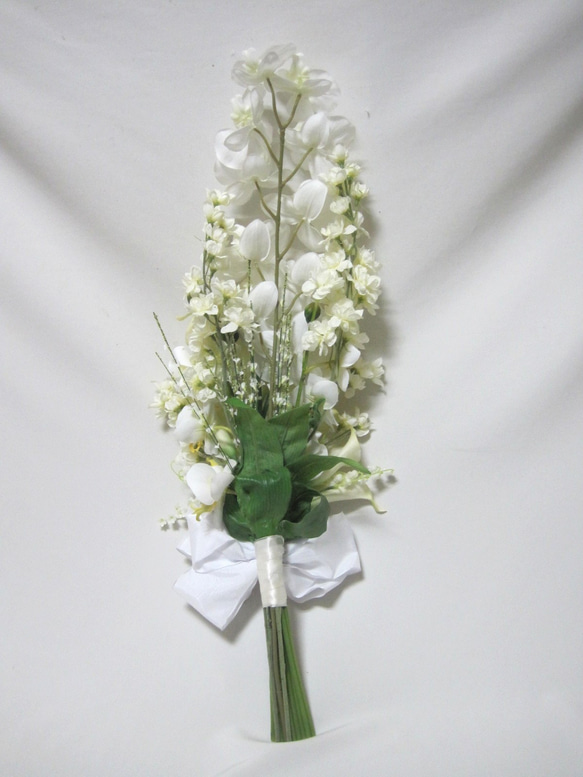 縦長ブーケ♪胡蝶蘭やカラーリリー♪ブートニア付き♪生花みたいに綺麗な造花です♪高品質なのに安い 19枚目の画像