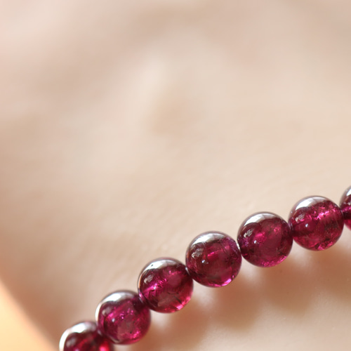 ☆スーパープレミアムブレス☆ロードライトガーネット：6-5.5ミリ