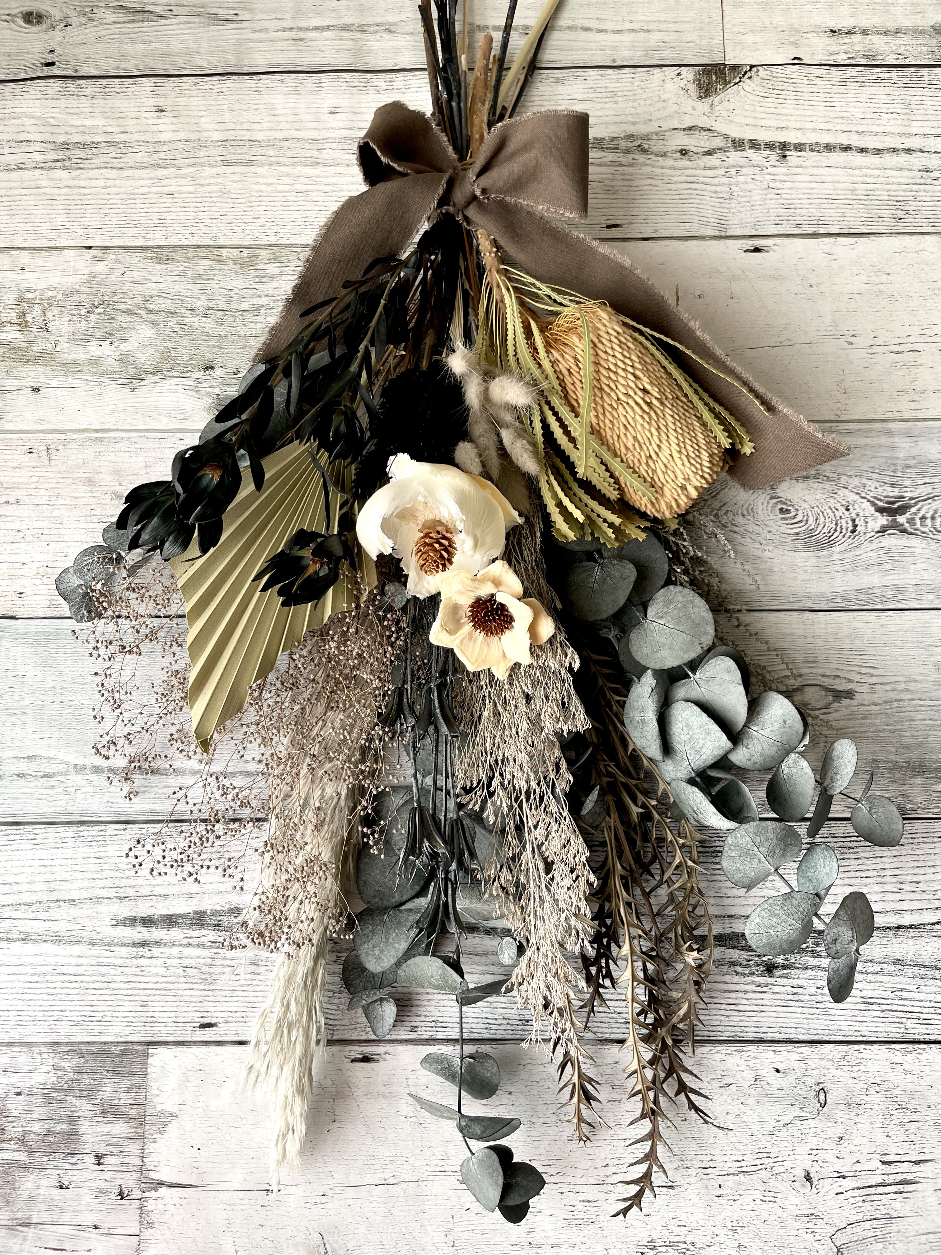 専用＊バンクシア＆クエキフオリア ドライフラワースワッグ 楽天市場】ドライフラワー ブーケ 花束 スワッグ 送料無料「ワイルド