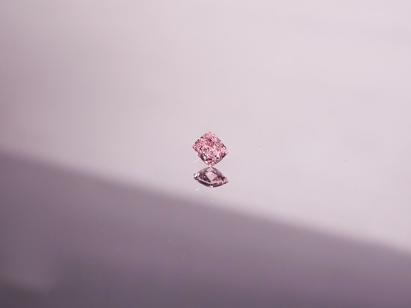 天然ファンシーパープリッシュピンクダイアモンド0.1ct 1枚目の画像