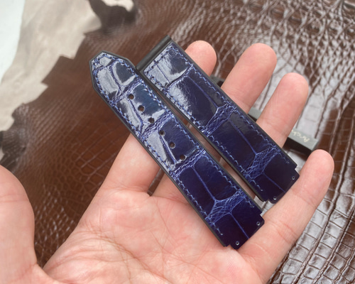Handmade Hublot Fusion Case 42 時計ベルト ワニ革&裏地ラバー使用