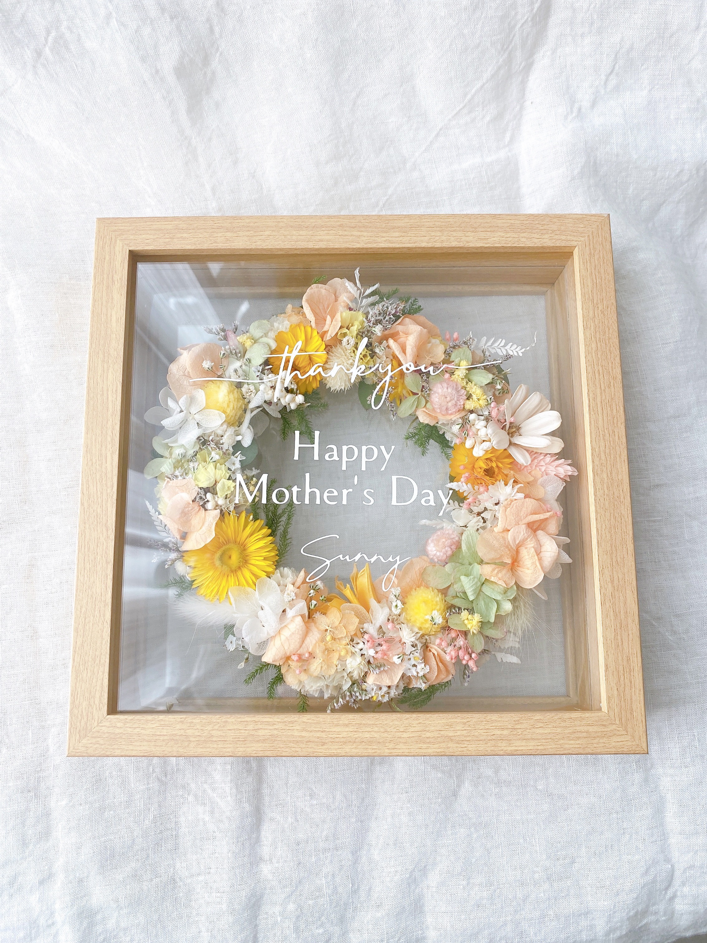 【超早割　母の日2026】母の日ギフト　文字選択　名前入れ　フレームボックス入りフラワーリース　プリザーブドフラワー