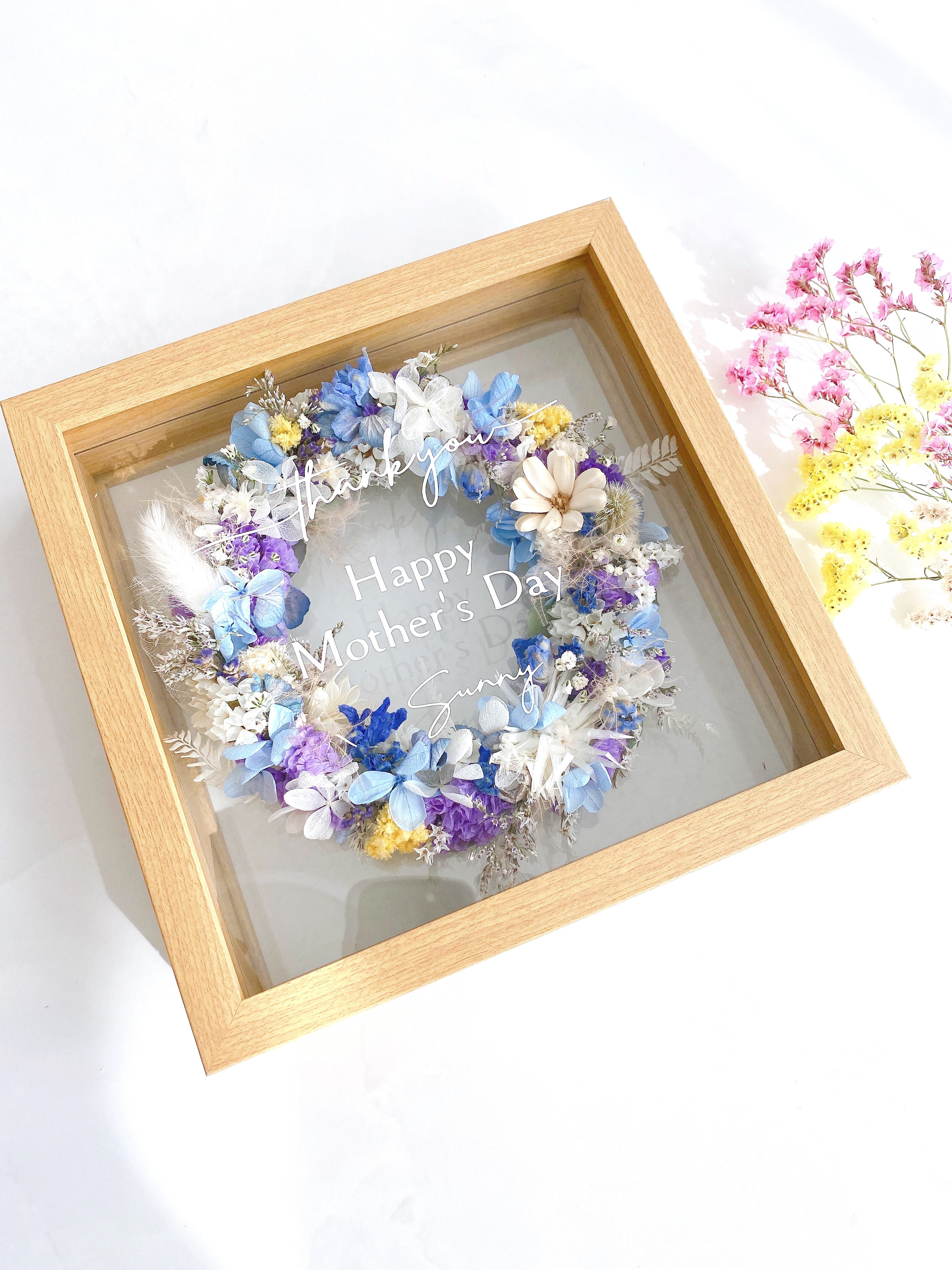 【超早割　母の日2026】母の日ギフト　文字選択　名前入れ　フレームボックス入りフラワーリース　プリザーブドフラワー