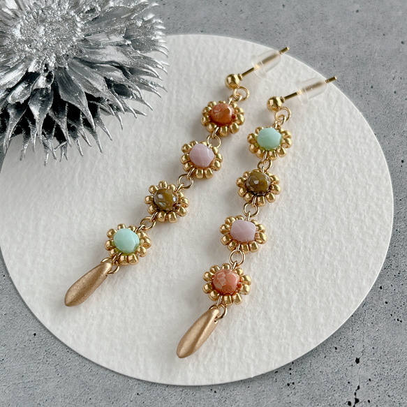 チェコ/ガラスビーズ【pastel Antique＊チェコビーズチェーンピアスorイヤリング】サージカルステンレスピアス 2枚目の画像