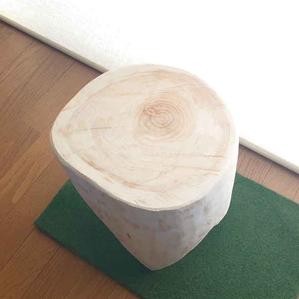 東濃ひのき切株ウッドスツール・丸太サイドテーブル・無垢無塗装・オーガニック 4枚目の画像