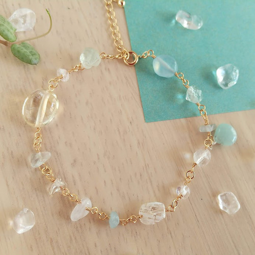 シトリン、水晶…淡い天然石のブレスレット ブレスレット あめ色の虹  