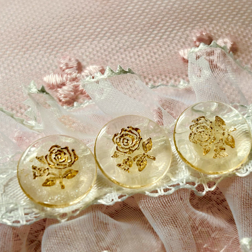 ペイントゴールドボタン 