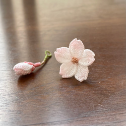 一輪桜の耳飾り【受注制作】 5枚目の画像