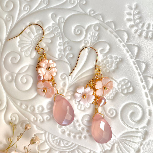 桜ピンクの天然石ピアス ピアス(フック・チェーン) chaki.8 桜ピンクの天然石ピアス ピアス(フック・チェーン) chaki.8