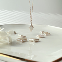 上質な輝き　ダイヤ型淡水パールネックレス 1枚目の画像