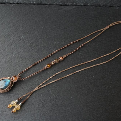 マラカイト　ラブラドライト　シトリン　マクラメペンダント　ネックレス 両剣水晶ポイント原石（ブラジル産）シルバー925・ラブラドライト