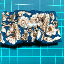 インド刺繍リボンシャーリングバレッタ 7.5cm 2枚目の画像