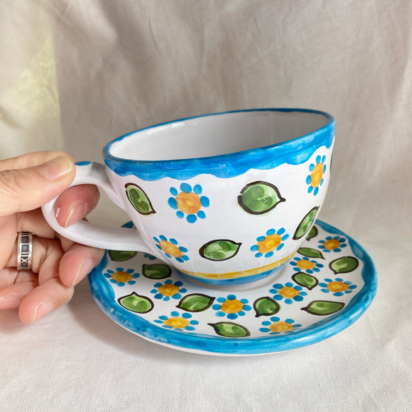 イタリア　陶器 カップ＆ソーサー TAZ028 マヨリカ焼き イタリア陶器 ティーカップ