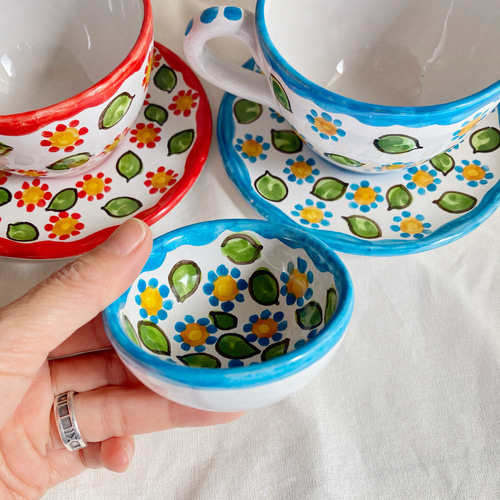 カップ&ソーサー TAZ028 マヨリカ焼き イタリア陶器 ティー カップ&ソーサー TAZ028 マヨリカ焼き イタリア陶器 ティー