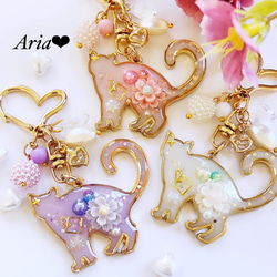 レジン猫ちゃんブルーフラワーB 439604e0512a345d93bee11b3fe22c