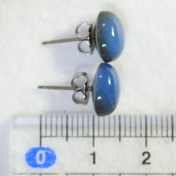 （1 件）雙色藍色縟瑪瑙耳環（8 x 10 毫米鈦柱） 第5張的照片