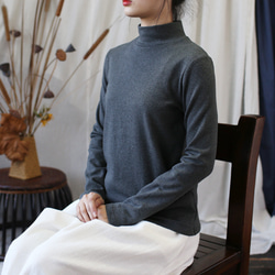 春季高領寬鬆 T 卹長袖剪裁縫製女用均碼 2410 4 色 第1張的照片