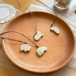 なぞ動物 オーブン陶土ペンダント(Ｃ) 6枚目の画像