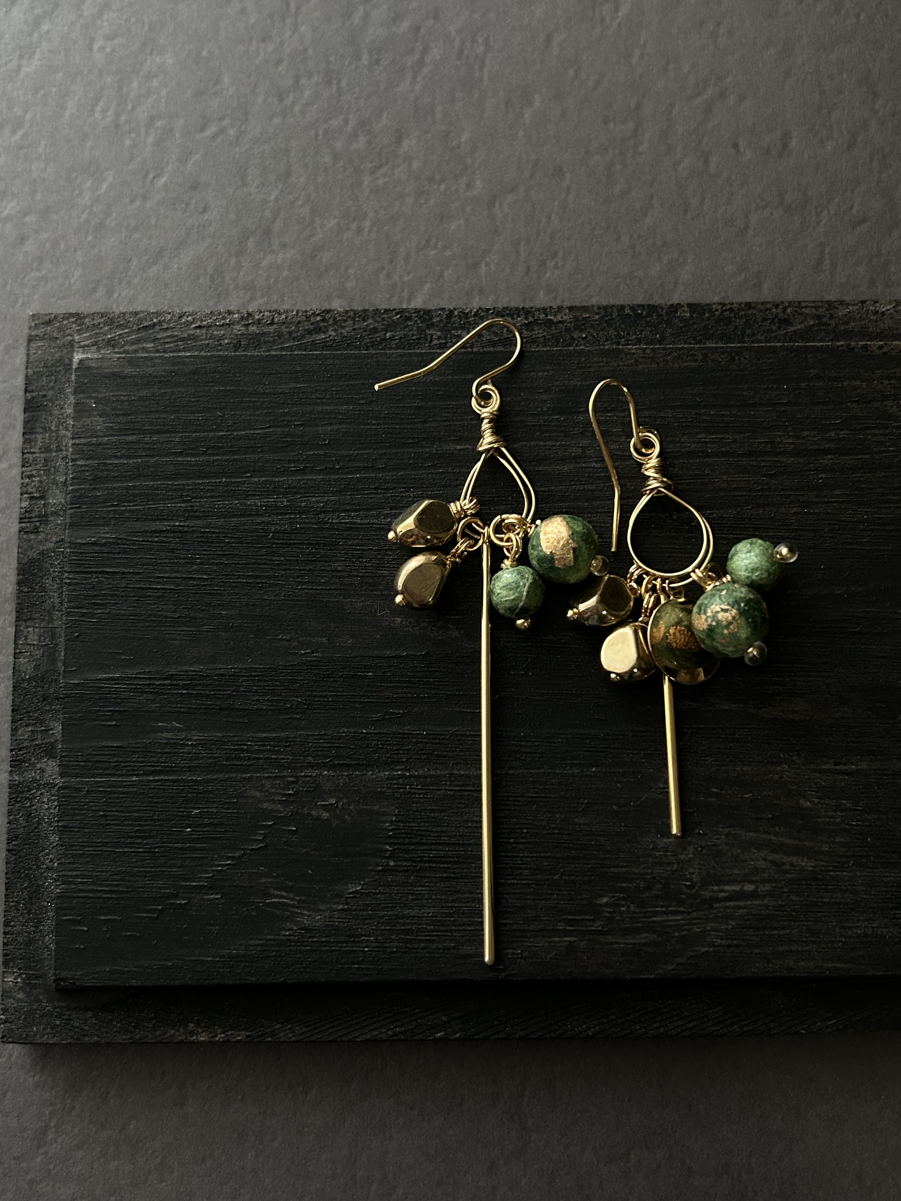 錫杖ピアス＊緑＊ゴールド＊和紙＊揺れる＊春色＊イヤリング