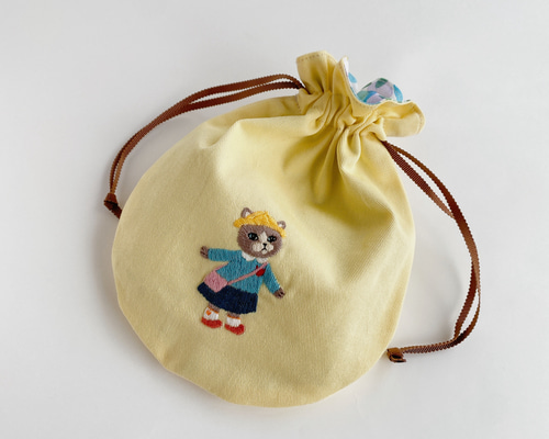春色♪丸い刺繍巾着＊園児ねこちゃん〈無料ラッピング〉 巾着袋 osshu
