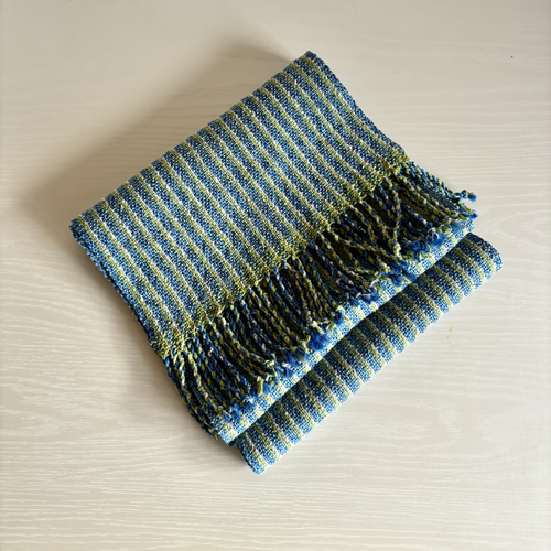 青と緑のストライプ 織物マフラー 青と緑のストライプ 織物マフラー