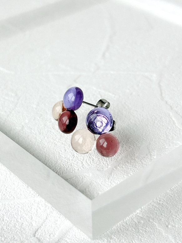 triple glass earrings -violet- 1枚目の画像
