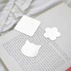 手帳型スマホケース『ブルームーンと青い流星×うさぎ』マットな黒にゴールドの月や星が映える！ほぼ全機種対応スマホカバー 6枚目の画像