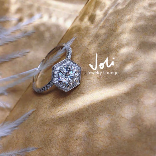 チュイルリー庭園】モアサナイト 1カラット Dカラー 六角形 キラキラ