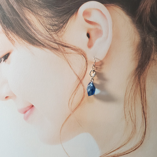 クリスタル調のレジンアクセサリー イヤリング/ピアス イヤリング