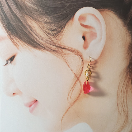 クリスタル調のレジンアクセサリー イヤリング/ピアス イヤリング