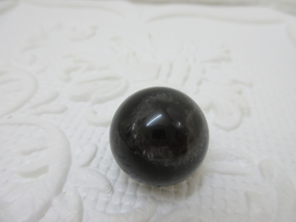 【再販】天然石　<丸玉>　モリオン（黒水晶）　２７ｍｍ 2枚目の画像