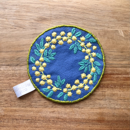 ミモザ」 洗えるフェルトの手刺繍コースター コースター rio 通販