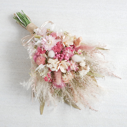 ふんわりピンク×ホワイトのドライフラワースワッグ 花束 ブーケ