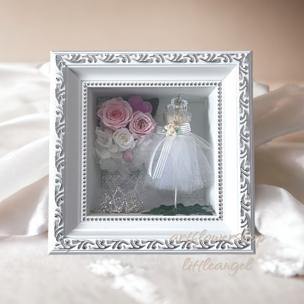プリザーブドフラワー　ウェディング　レセプション飾り　ローズ　フレームアレンジ　結婚祝い　バレエ　発表会　春ウェディン