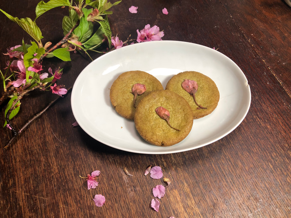 桜のクッキー(２枚) 1枚目の画像