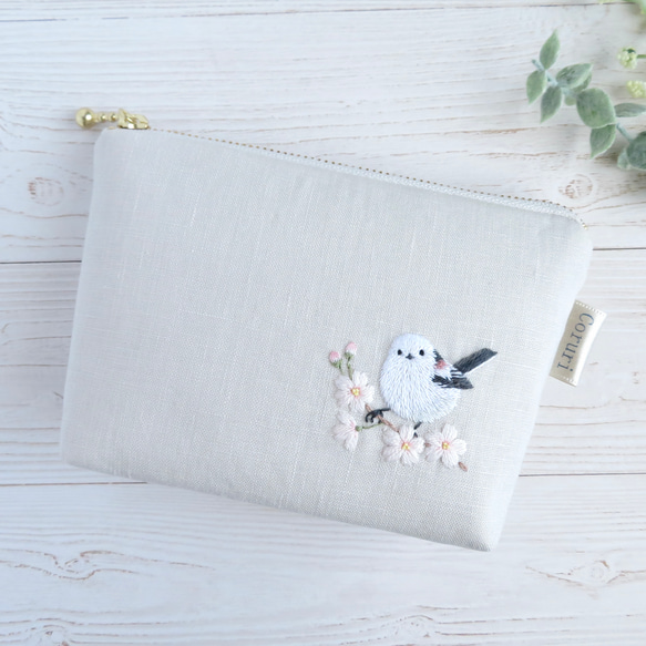 シマエナガと桜の刺繍小さめリネンポーチ【マッシュルーム】 ポーチ