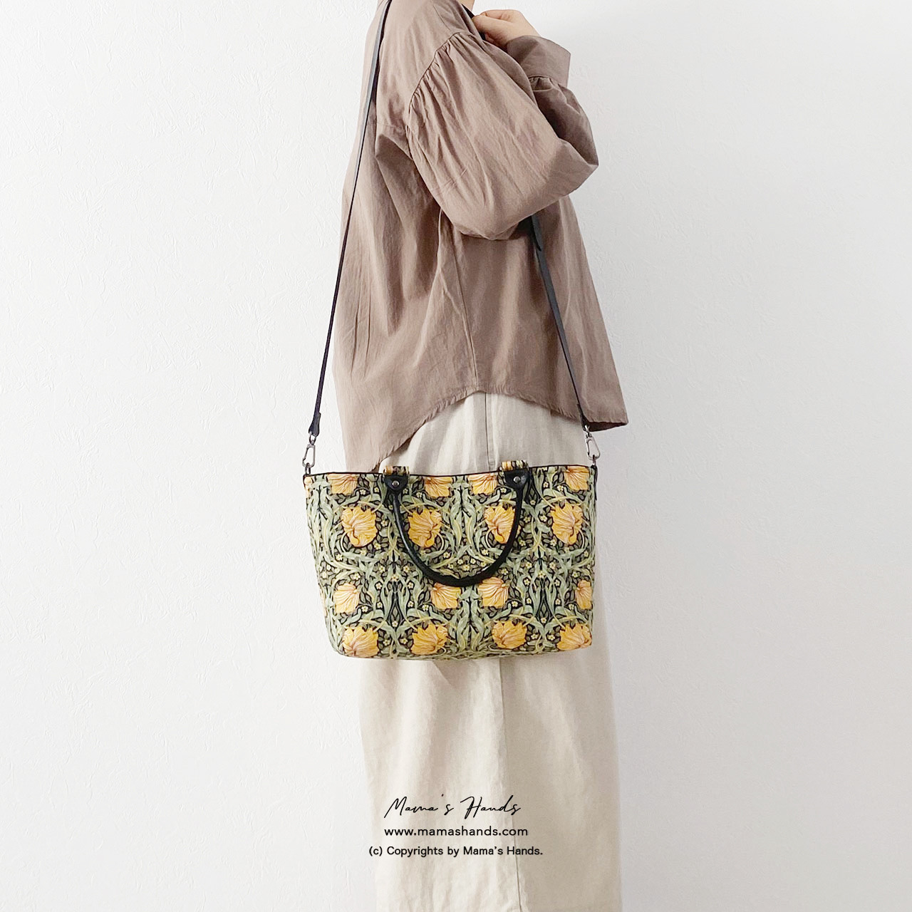 《ウィリアムモリス ピンパーネル》2way  黒 オレンジ 花柄 小柄 革 トート 手提げ 斜めがけ ショルダーバック