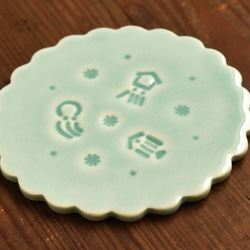 陶磁製コースター（陶板/プレート） 花型 海の紋様 2枚目の画像