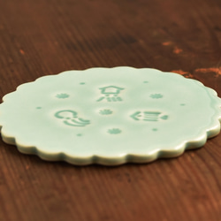 陶磁製コースター（陶板/プレート） 花型 海の紋様 3枚目の画像