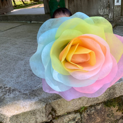 【おためし】ジャイアントフラワー ローズL レインボー　Giant Flower 花径約45cm　結婚式 装飾 2枚目の画像