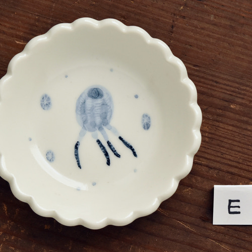 花型豆皿 クラゲ柄 絵付け 薬味皿・豆皿 おりでちせ 通販 17354777