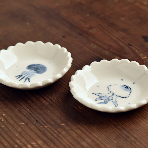 花型豆皿 クラゲ柄 絵付け 薬味皿・豆皿 おりでちせ 通販 17354777