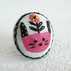 bloomingねことうさぎの刺繍ブローチ2個セット│福袋＊ハッピーバッグ【Creema限定】 7枚目の画像