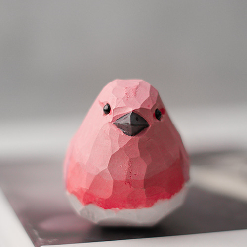 可愛い ピンク色の鳥 り バスウッド 置物 動物 ギフト