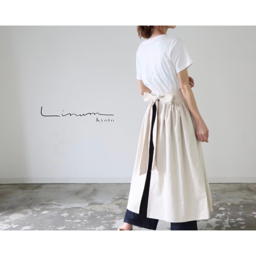 コットンリネンギャザーカフェエプロン／お洒落リネンエプロン／生成り