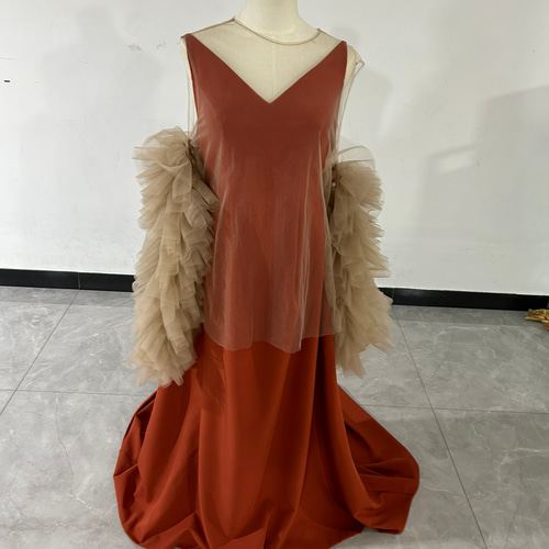 豪華！トップス+テラコッタドレス コーヒーの色 ソフトチュール  