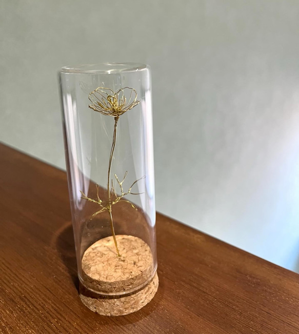 【受注制作】小さな真鍮のポピー　〜ガラスの小瓶に詰めてお届けいたします〜　　プレゼントにも　ワイヤーアート　 4枚目の画像