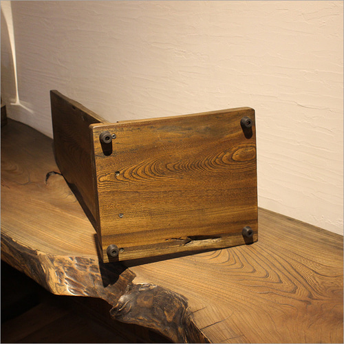 ケヤキ 表札 プレート おしゃれ アンティーク 木材 置き型 真鍮 木製