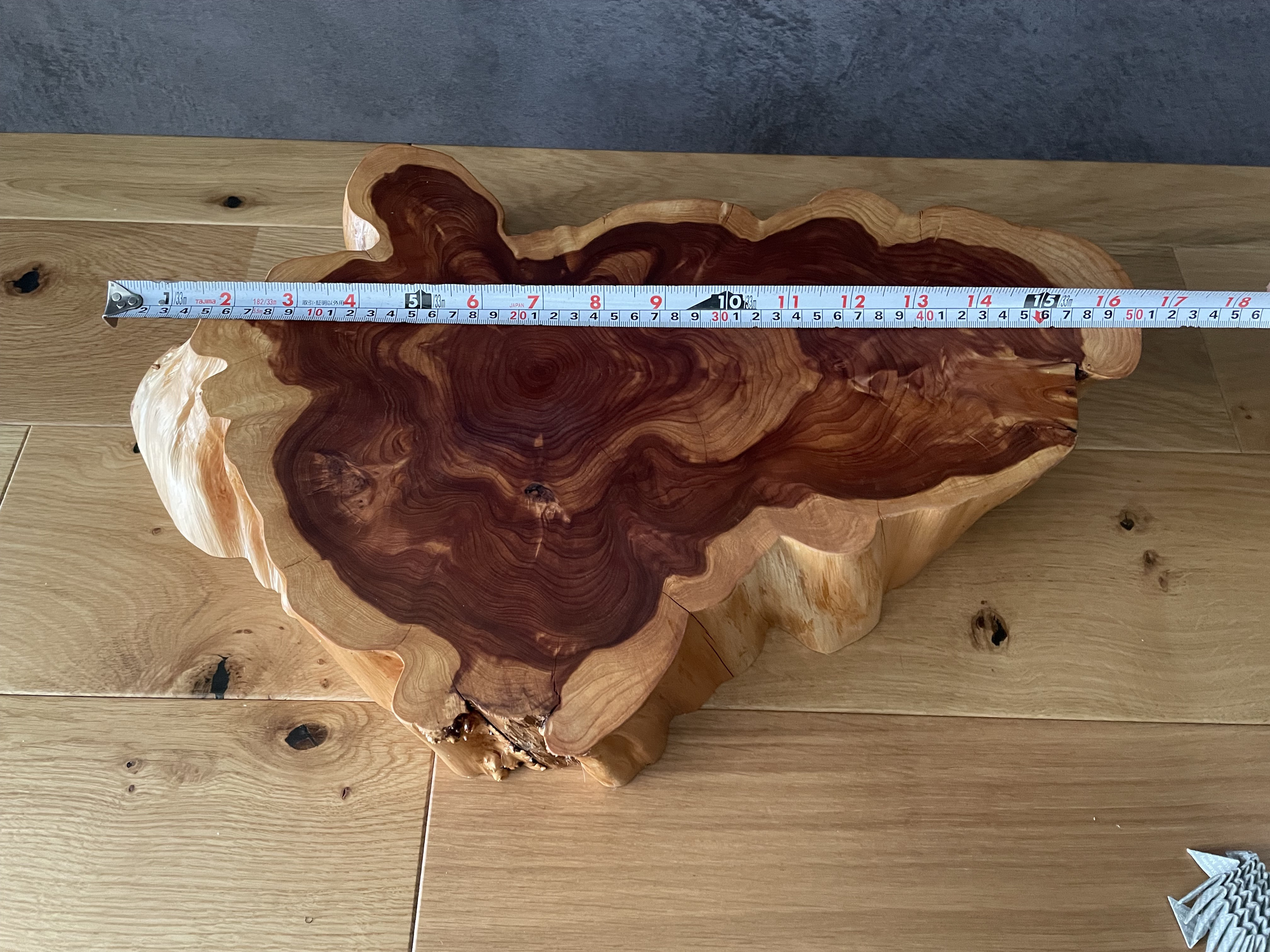 自然の造形美｜カイヅカイブキの花台・インテリア台｜一点物・天然素材